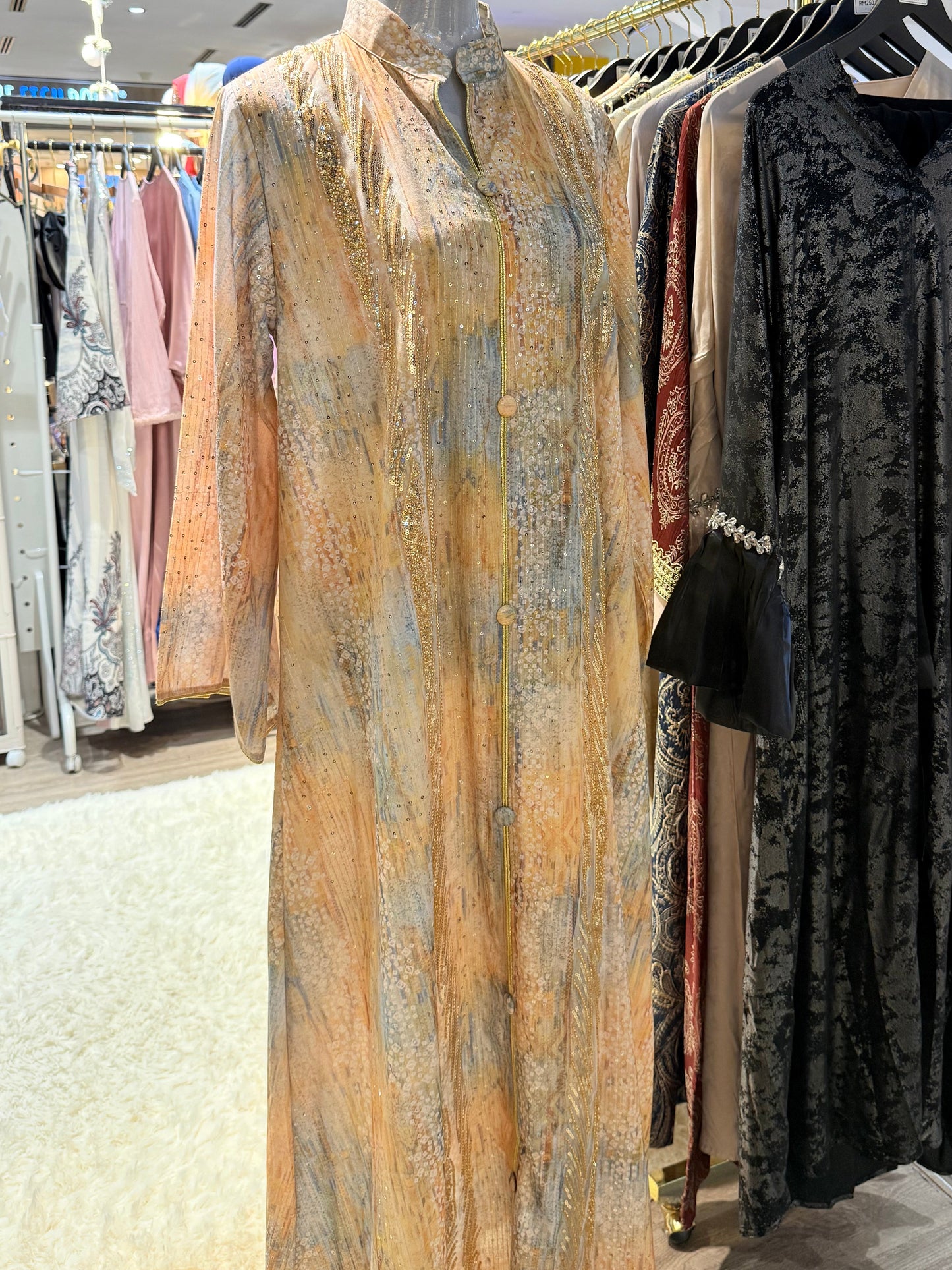 Abaya Rhaeflynn Gold
