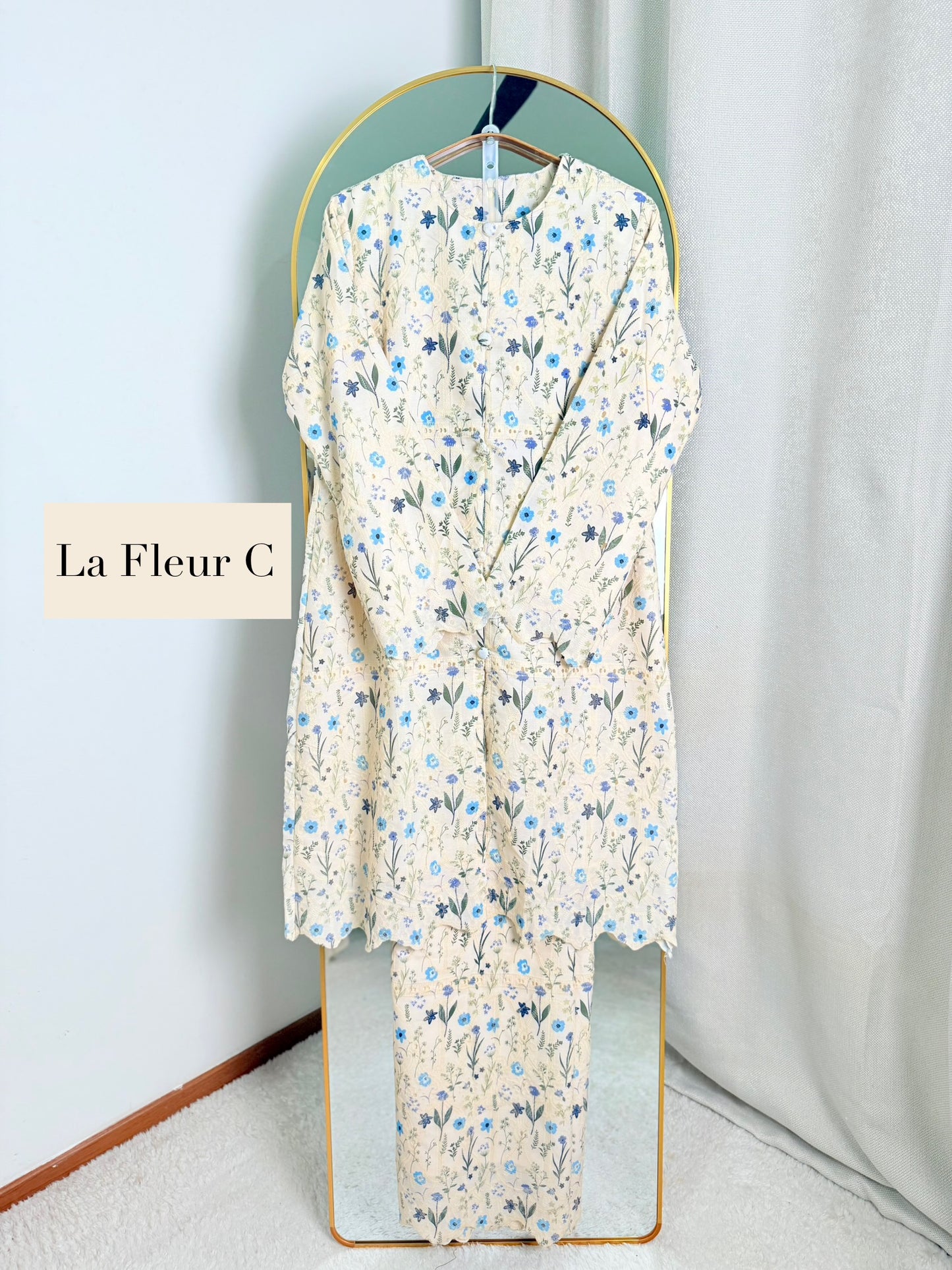 Kebaya La Fluer Cotton Embroidery Eyelet